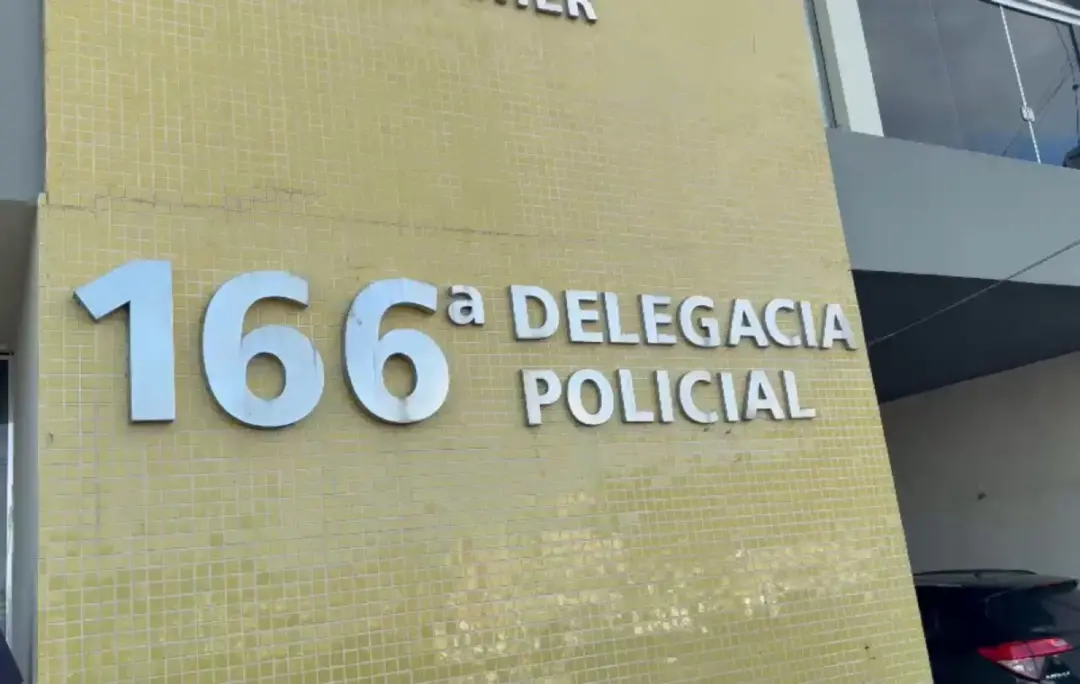Homem de 42 anos foi preso em Angra dos Reis por suspeita de homicídio no bairro Manguinhos. A prisão veio de uma ação …