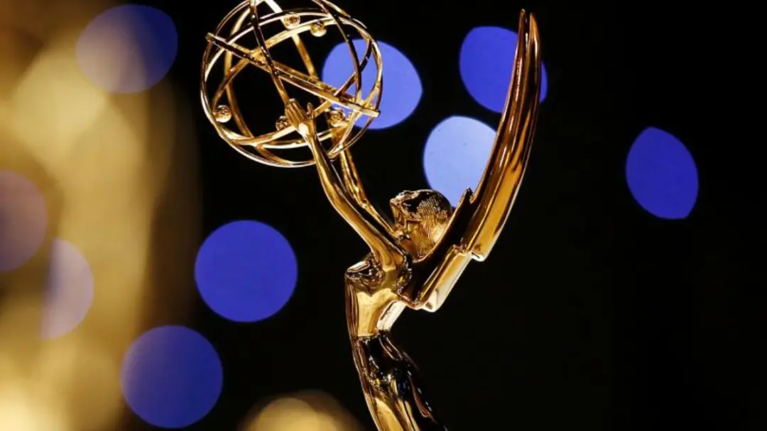 The Pitt levou o título de melhor série de drama no Emmy 2026. É interessante ver como dramas médicos conseguem manter …