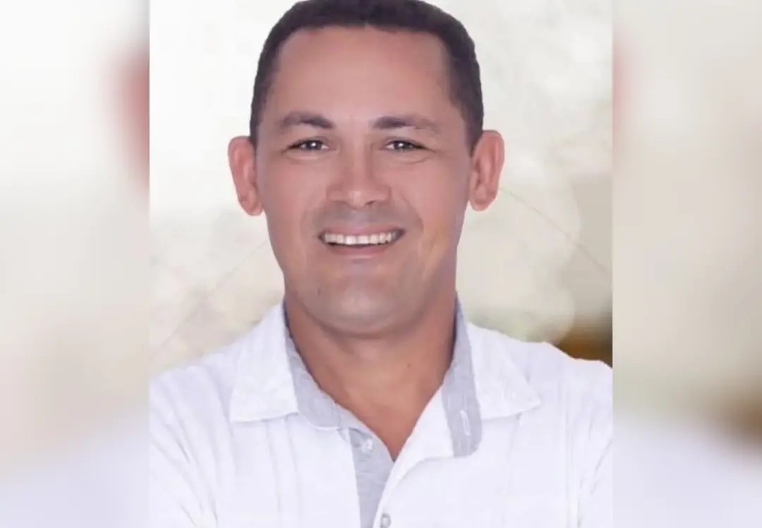 Wanderley Ribeiro, servidor de Araguatins, faleceu no acidente na BR-230, envolvendo caminhonete e caminhão de gado. Um…