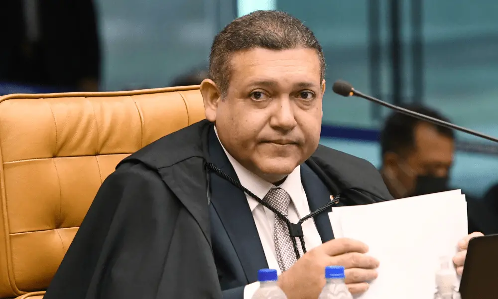 Nunes Marques avalia se declara impedido de votar no STF após o vazamento de conversas sobre pagamentos de 500 mil reai…