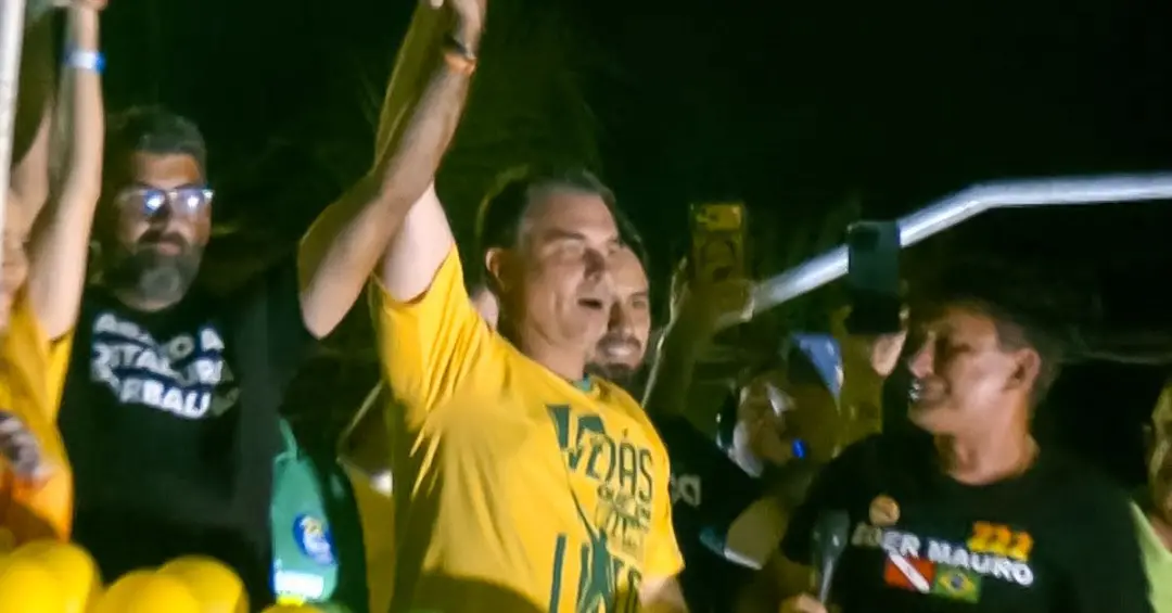 Daniel Santos subiu ao palanque com Flávio Bolsonaro e Éder Mauro em Belém. Essa aliança mostra o desenho político atua…