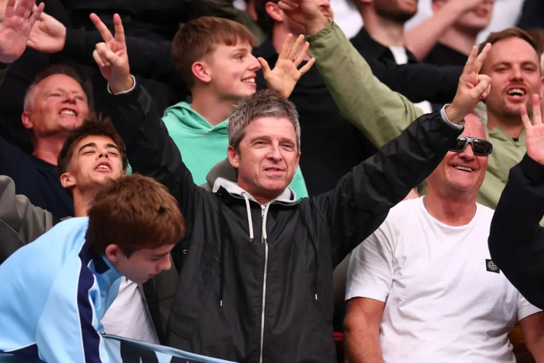 Noel Gallagher confirmou que o Oasis tem turnê marcada para 2027, mas ele falou que não tem música nova vindo. Achei qu…