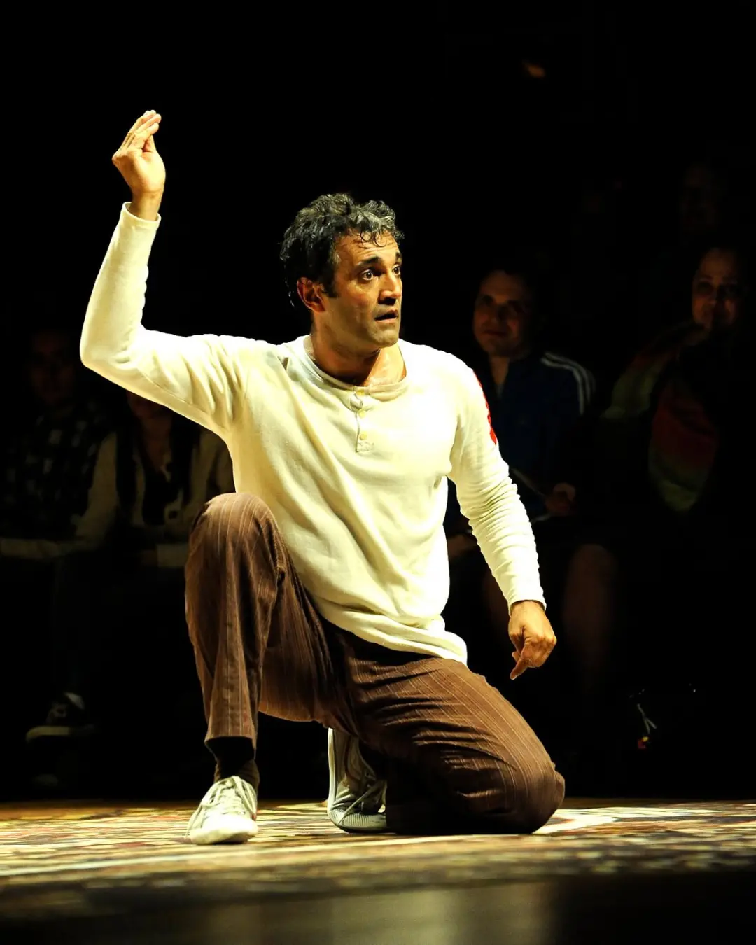 Dez anos da morte de Domingos Montagner. O LaMínima Circo e Teatro fez uma homenagem ao ator fundador. Essa memória do …
