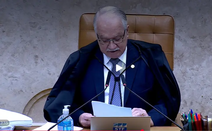 Edson Fachin, presidente do STF, disse que ministros podem errar ao abrir julgamento sobre Alexandre de Moraes. Isso me…