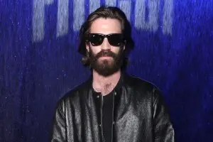 Vinte executivos da EssilorLuxottica se uniram para defender o CEO Francesco Milleri contra o filho do fundador, Leonar…