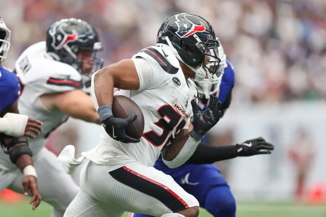 Bills vence Texans por 36 a 31 no jogo de estreia, com Josh Allen marcando quatro touchdowns. A defesa dos Texans foi o…