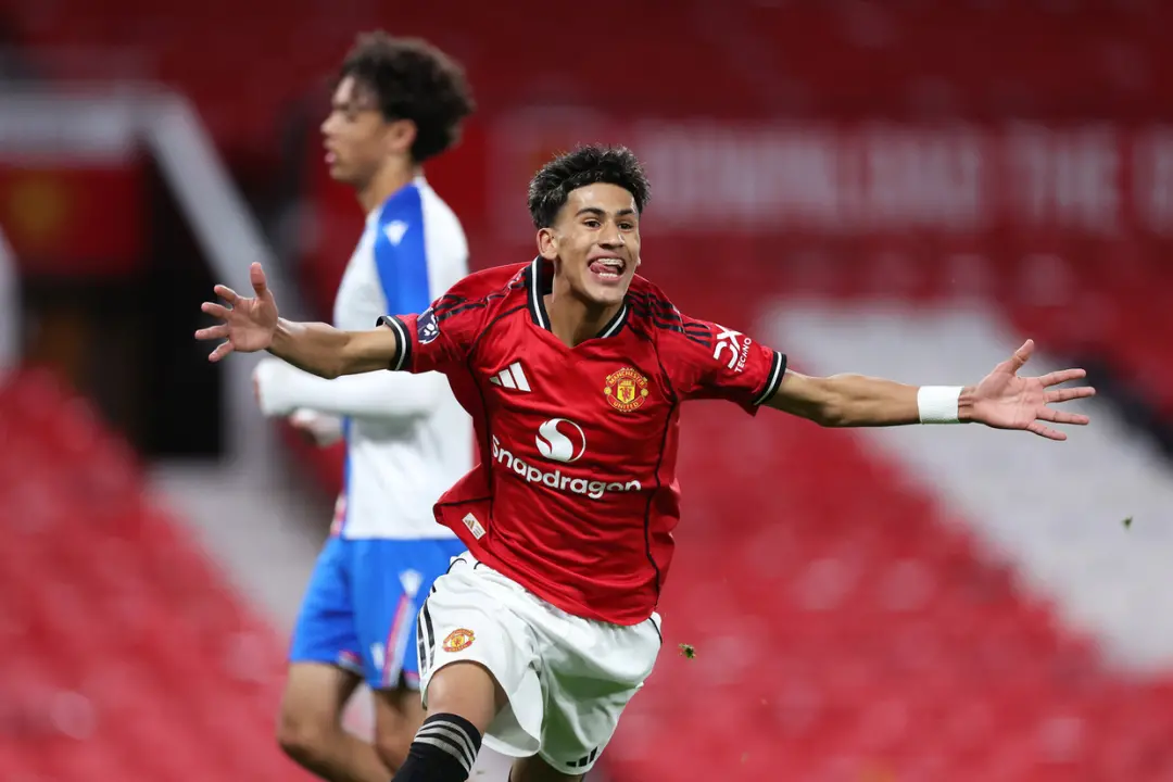 JJ Gabriel, craque de 15 anos do Manchester United, quer deixar o clube. O time vinha desenvolvendo ele na academia, e …