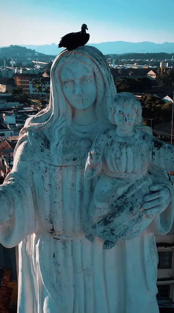 Imagem de Nossa Senhora da Luz, no Rocha, precisa de R$ 87.568,05 para restauro após ter sido atingida por um raio em f…
