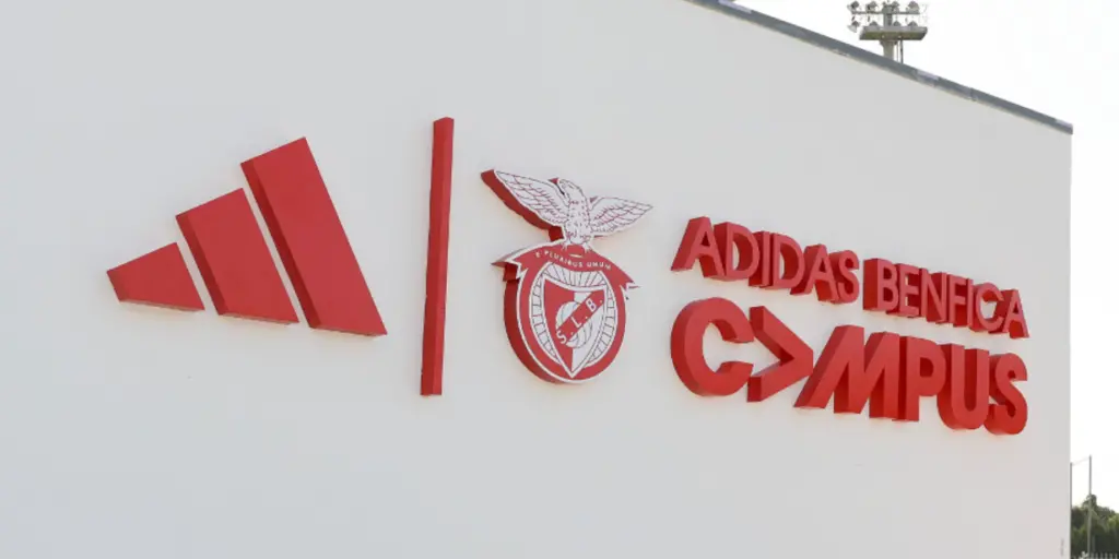 Benfica e Adidas renovam parceria até 2033, agora com a marca detendo os nomes do Centro de Treinamento e da Academia e…