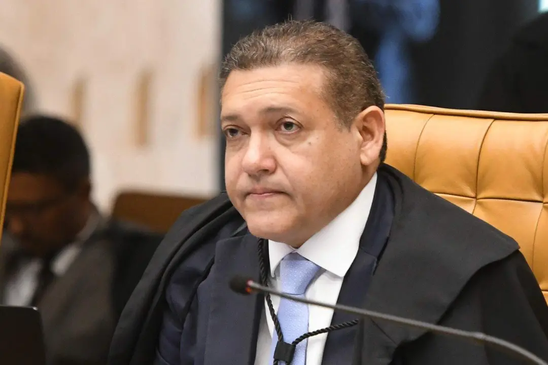 Nunes Marques se declara impedido de votar no STF sobre a conduta de Alexandre de Moraes. Ele alega não se sentir confo…