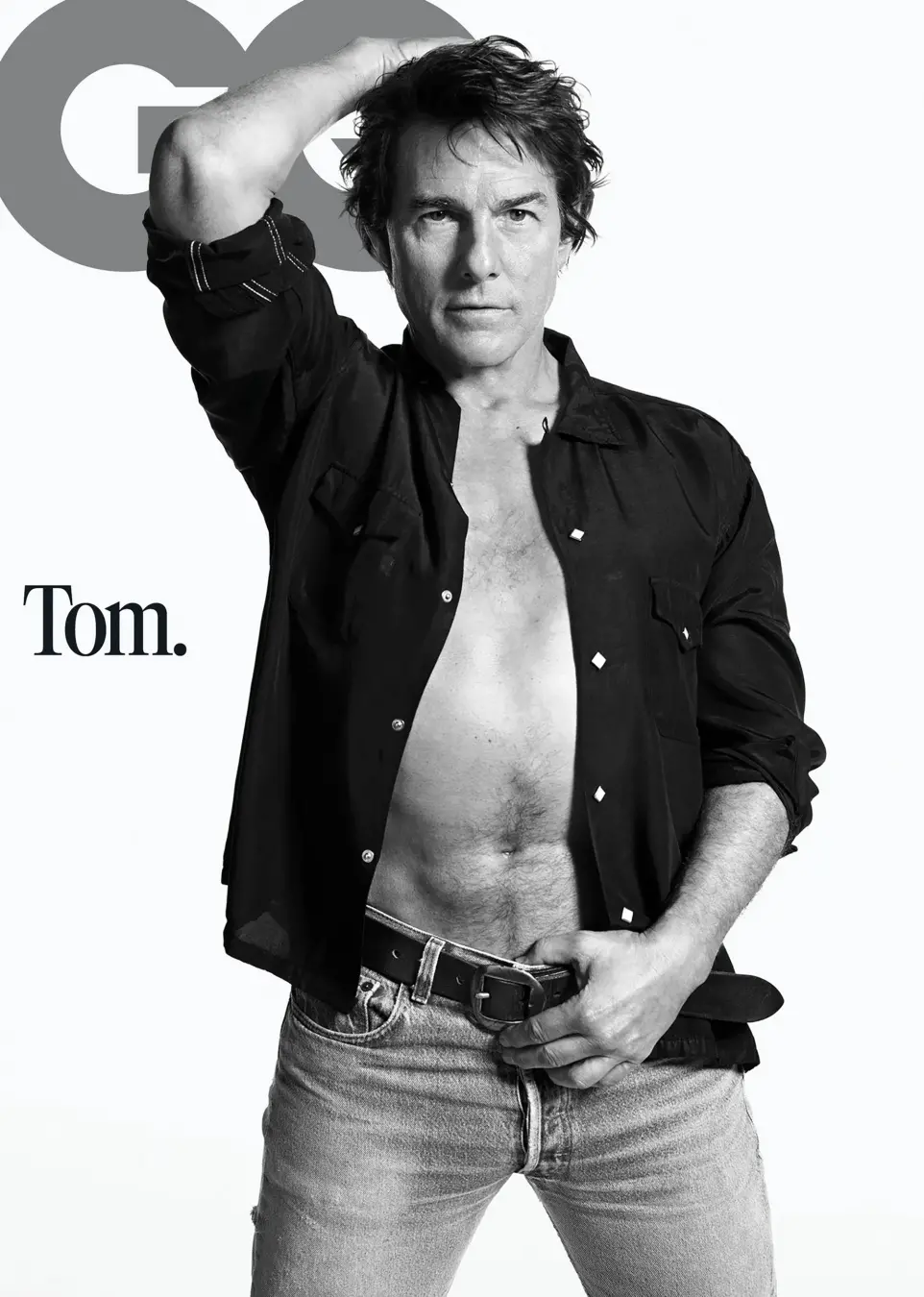Tom Cruise mostra o abdômen aos 64 anos na capa da GQ. É a primeira vez que ele aparece na capa da publicação em mais d…