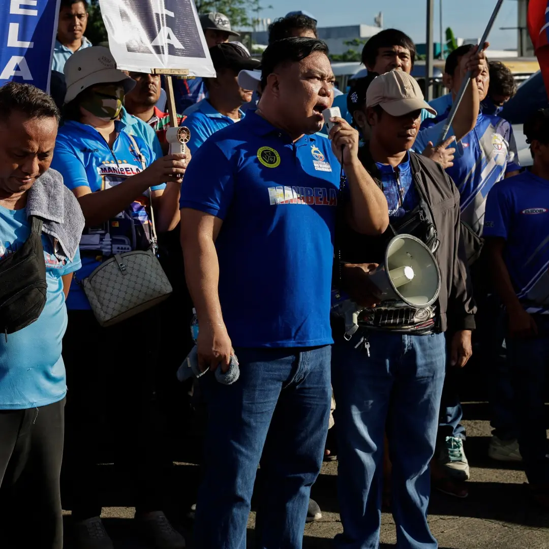 Aumento de preços de combustível de forma geral causa protestos e apagões de Indonésia a Guatemala e Síria. É complicad…