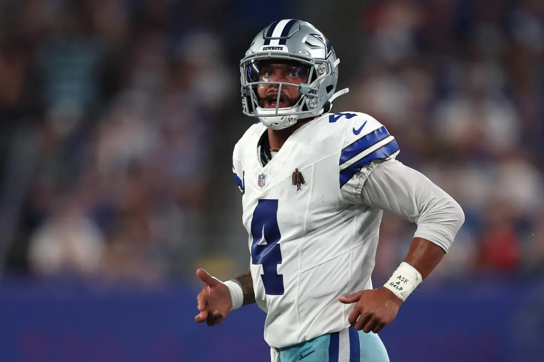 Dallas Cowboys perderam para New York Giants por 28 a 20 no início da temporada. A equipe parecia despreparada e sem fo…