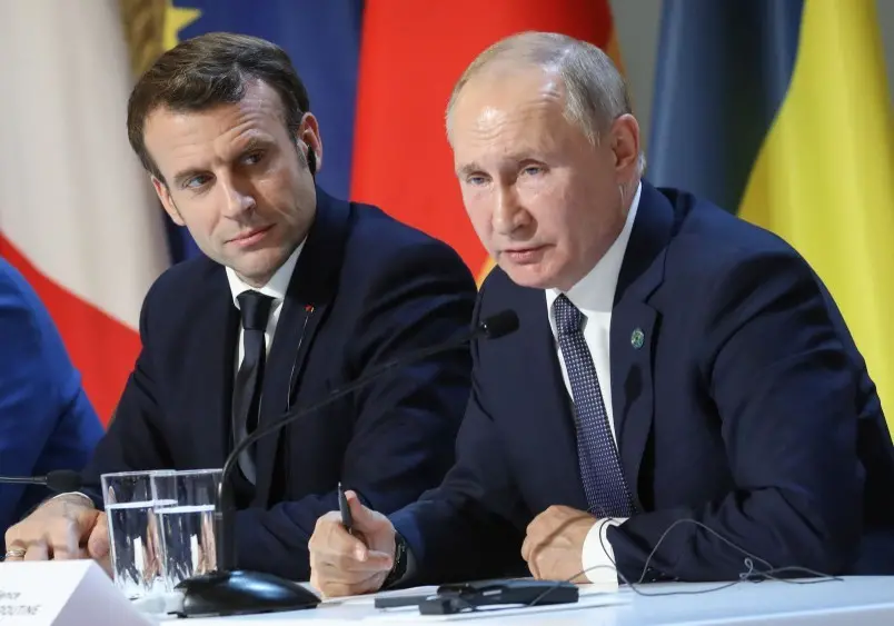 Finlândia adesão à iniciativa de dissuasão nuclear francesa. Rússia classifica a política como imprudente, alegando ris…