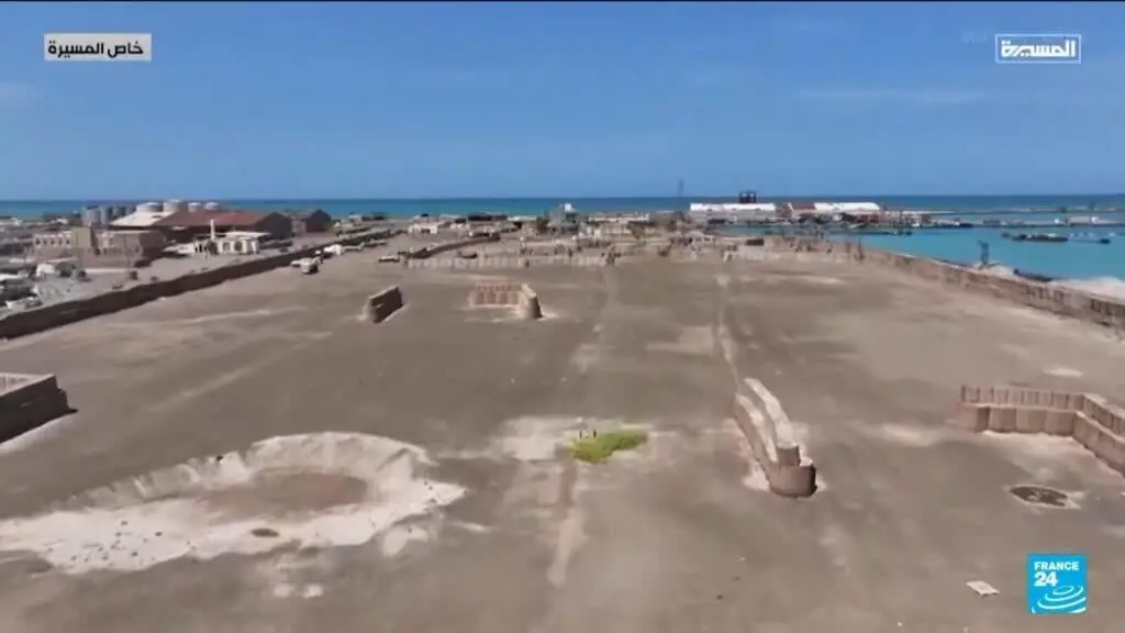 Houthis tomaram as ilhas estratégicas de Hanish e lançaram ataques contra alvos sauditas no Mar Vermelho. Essa ação aum…
