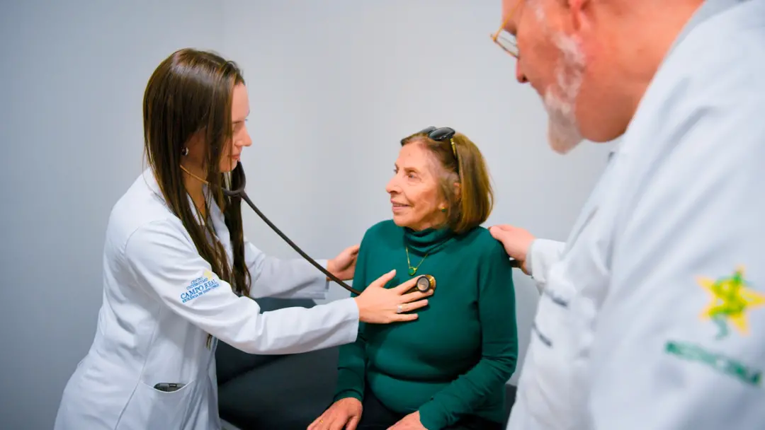 Faltam poucos dias para as inscrições do Vestibular de Medicina Campo Real 2027, com prova em oito cidades do Paraná e …
