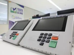 Mesários voluntários têm a possibilidade de solicitar até seis folgas nas Eleições de 2026. Isso traz um pouco mais de …
