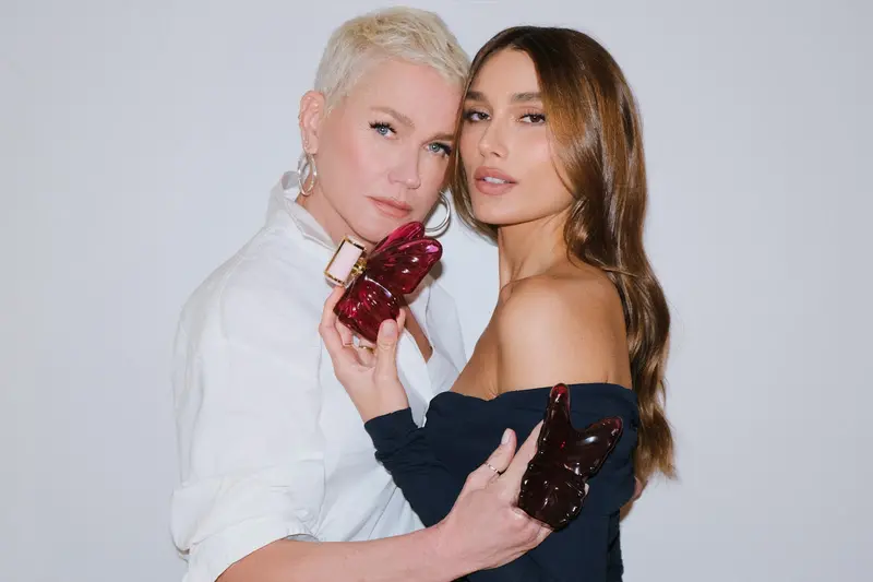 Xuxa e Sasha em Nova York no desfile Primavera 2027 da Carolina Herrera. Ver a Xuxa, que nunca foi a eventos de moda, s…