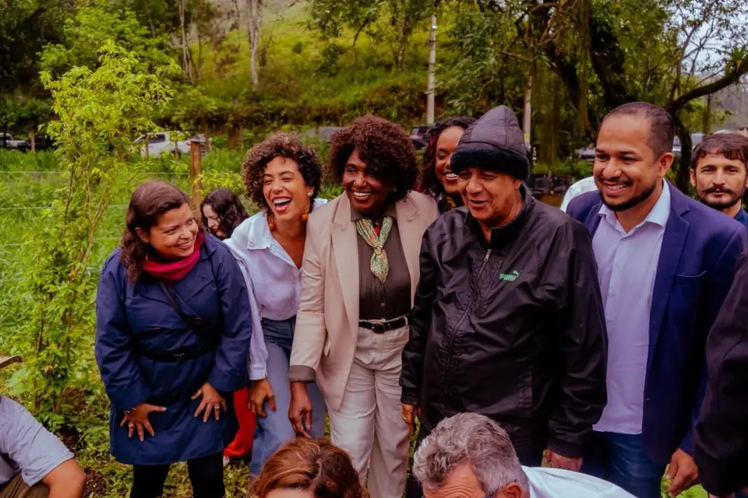 Zeca Pagodinho virou Embaixador da Agricultura Urbana no Brasil, com a Horta Xerém já produzindo 2,2 mil toneladas de a…