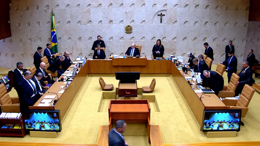 Reuters e outras agencias internacionais abordaram a sessão do STF onde se discute investigação contra Alexandre de Mor…
