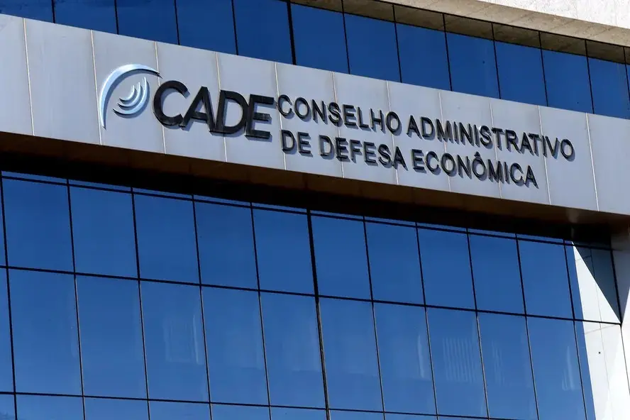 Cade aprova a compra da Nova AVB, controladora da Avibras, pelos irmãos Batista, sem restrições. É uma substituição de …