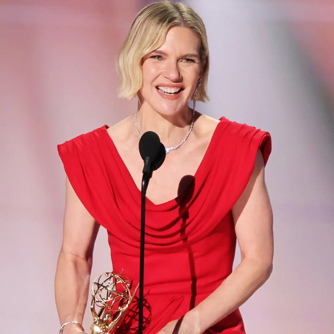 Rhea Seehorn guardou um lugar para ganhar seu Emmy de 2026 por Atriz Principal em Drama. Fiquei surpresa com a reação d…