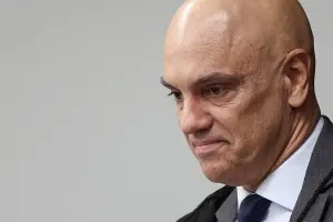 Jandira Feghali cobrou divulgação de dados sobre Flávio Bolsonaro durante sessão no STF. A parlamentar disse que o julg…