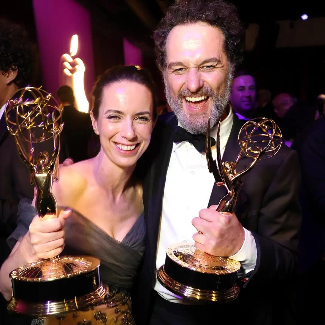 Matthew Rhys pegou o primeiro Emmy dele em 2018. Ele disse que ficou muito feliz com a vitória pelo papel dos espiões c…
