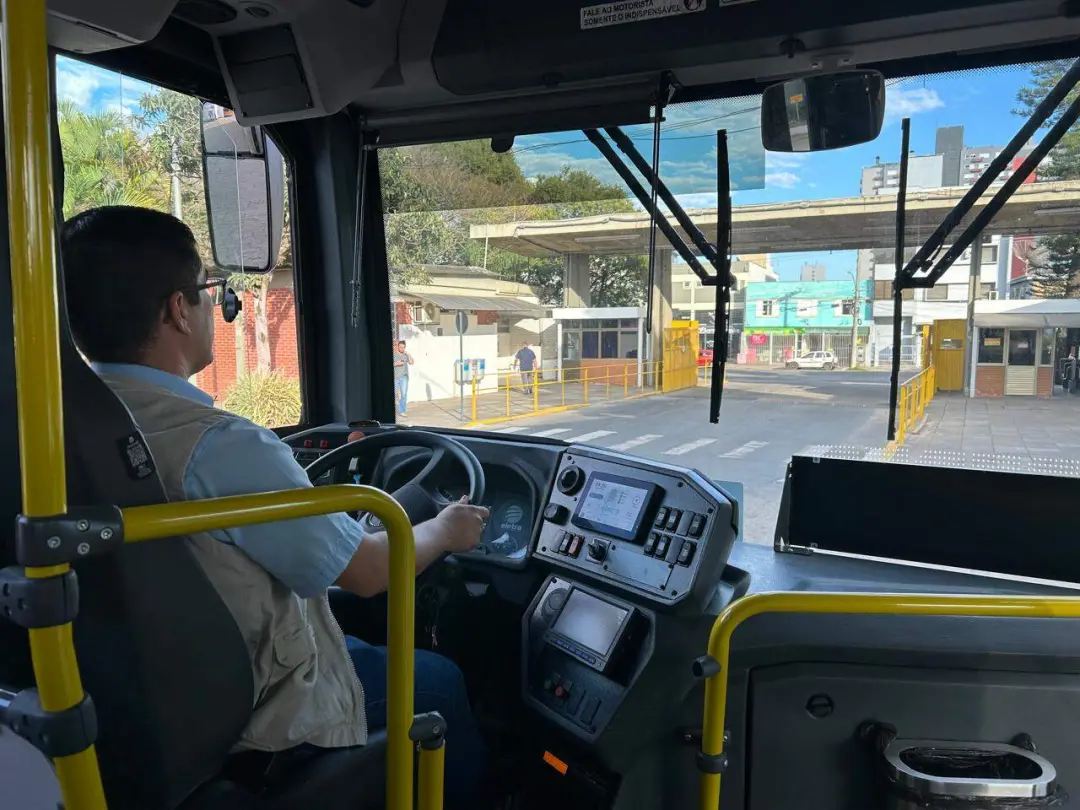 Restinga Velha Pitinga, 61,7% do trajeto para o trabalho é de ônibus em Porto Alegre. A gente vê que em regiões mais af…