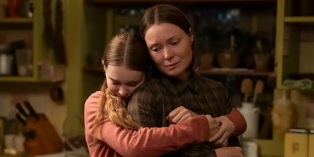 Mike Flanagan confirmou uma mudança criativa na adaptação de Carrie para o Prime Video, com um elenco inteiramente femi…