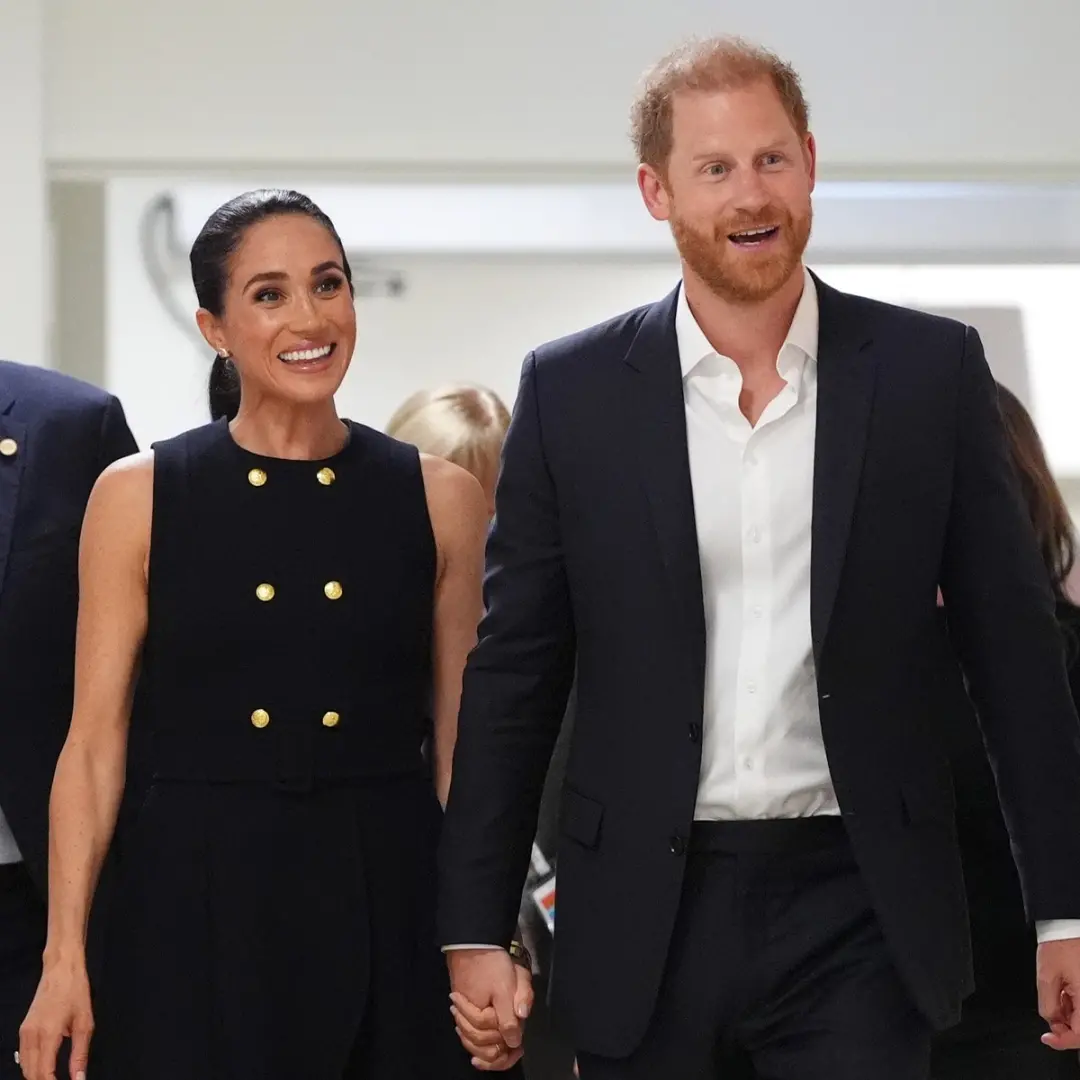 Prince Harry não via mundo seguro para morar no Reino Unido com Meghan Markle e os filhos. A segurança é um ponto cruci…