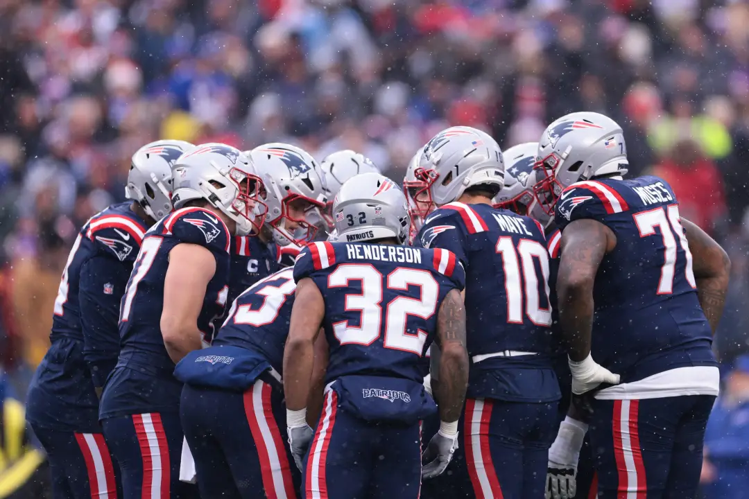 Patriots fez 102 transacoes diferentes entre a abertura e o fim da temporada passada. Isso mostra o quanto a equipe mud…