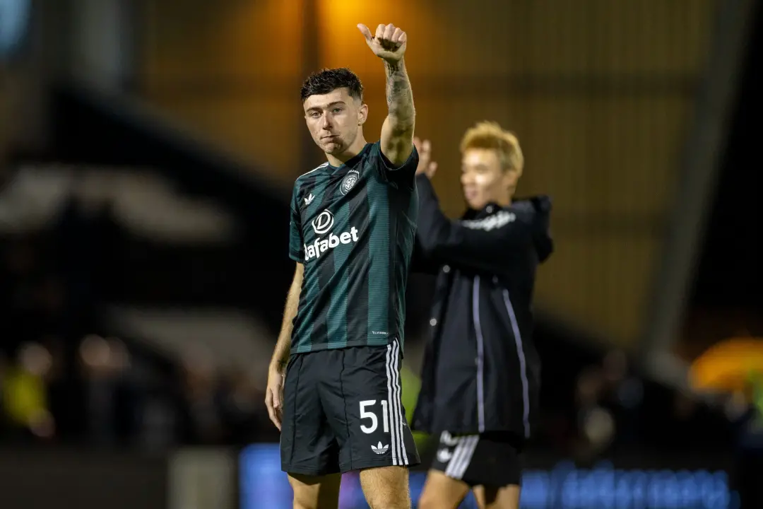 Colby Donovan, zagueiro do Celtic, foi convocado para a seleção sênior da Escócia. É bom ver o trabalho de desenvolvime…