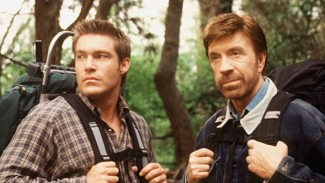 Chuck Norris, em um procedural policial de nove temporadas na CBS, introduziu o conceito de Western contemporâneo na pe…