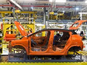 Renault e Geely vão investir mais R$ 2 bilhões no Brasil até 2027. Isso sinaliza um movimento de investimento na indúst…