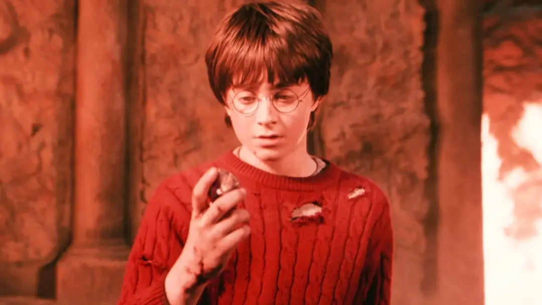 Cinco objetos mágicos em Harry Potter, mais potentes que a Varinha das Varinhas, foram ranqueados. A Varinha das Varinh…