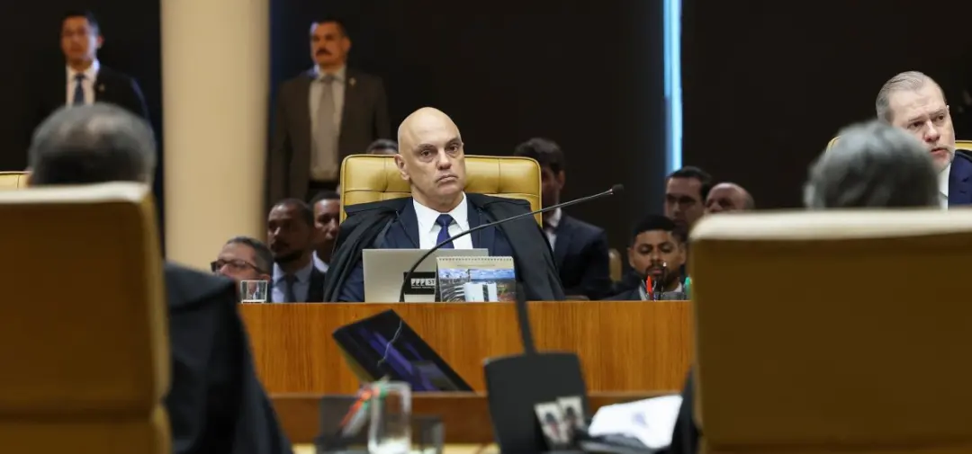 STF suspende sessão com 4 a 3 para não julgar Moraes e Mendonça juntos. A decisão provisória mostra que há divergência …