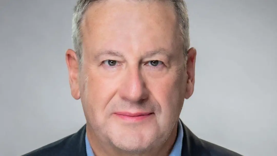 Michael Hirschorn assume a coluna Media Equation no New York Times. A volta dessa coluna acontece em um momento de gran…