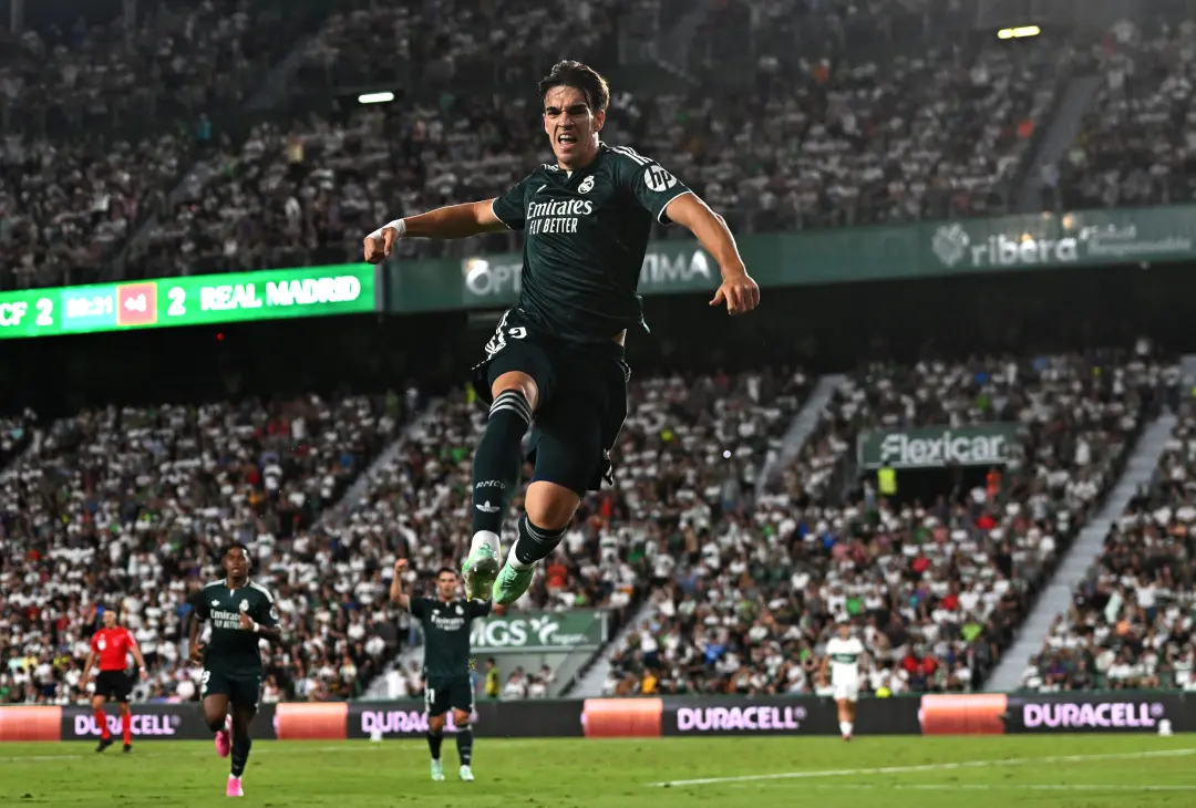 Espí aparece no segundo minuto do acréscimo, salvando a vitória do Real Madrid sobre o Elche. O time mostrou um ritmo d…