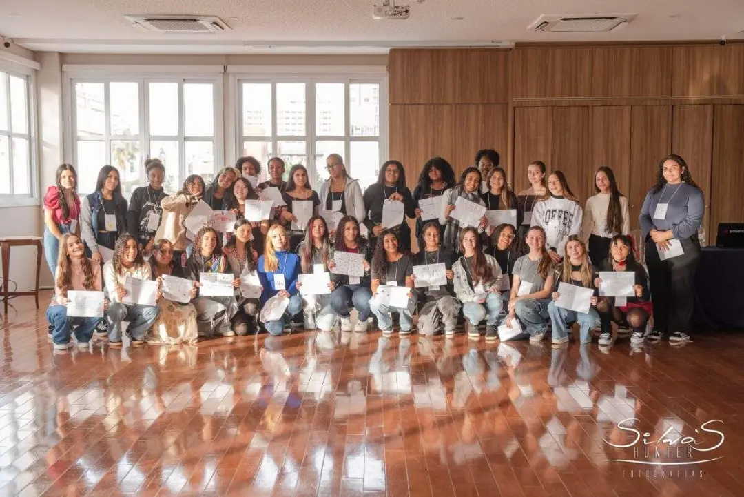 Trinta e seis jovens vão debutar no baile da Associação Leopoldina Juvenil no dia 5 de outubro. Essa trajetória de inte…