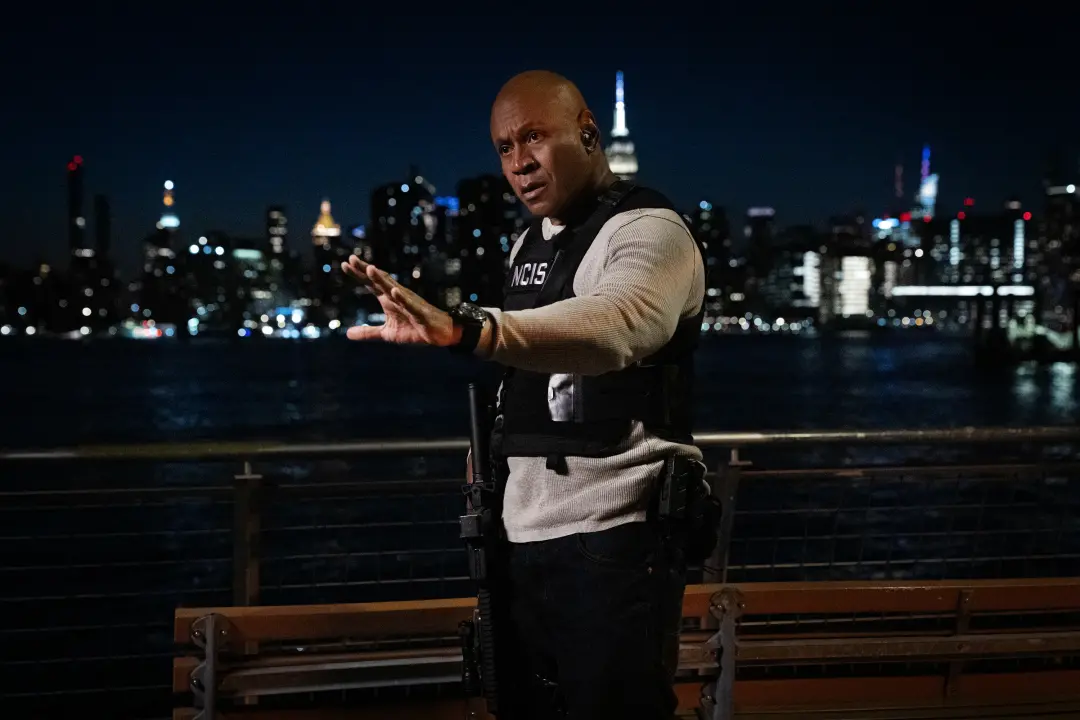 Sam Hanna, do NCIS: New York, retorna para Nova York em um novo trailer revelado. A volta dele para a cidade natal, apó…