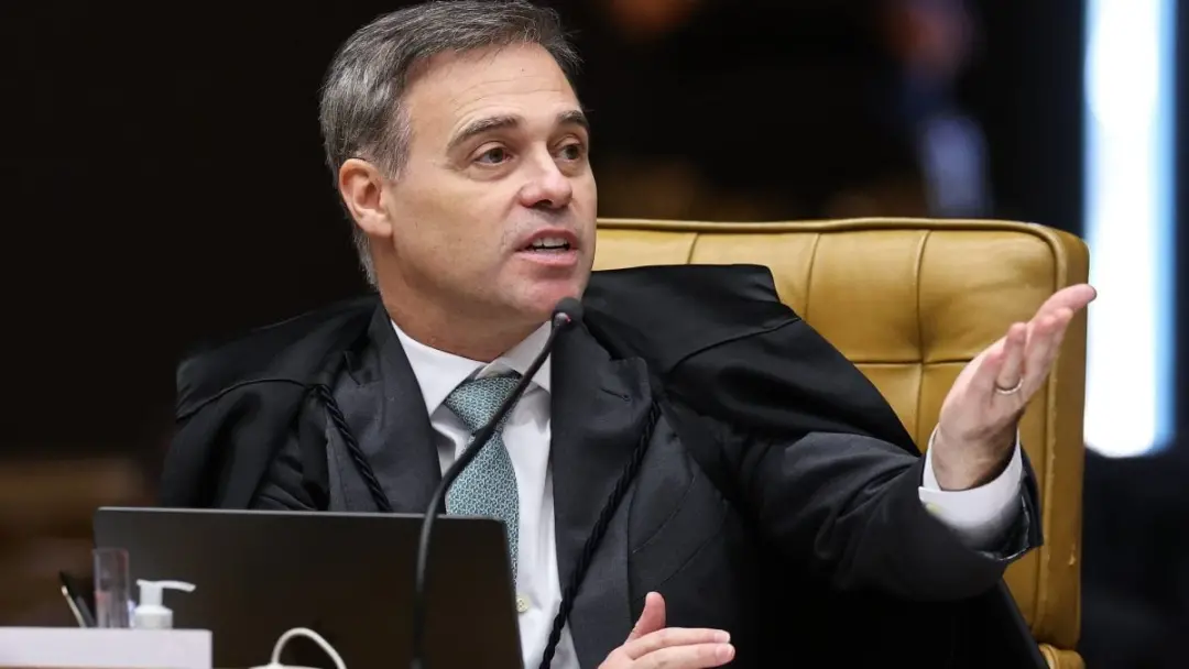 Mendonça disse que seguiu o precedente do STF ao pedir dados da PF sobre mensagens do caso Master. A decisão foi basead…