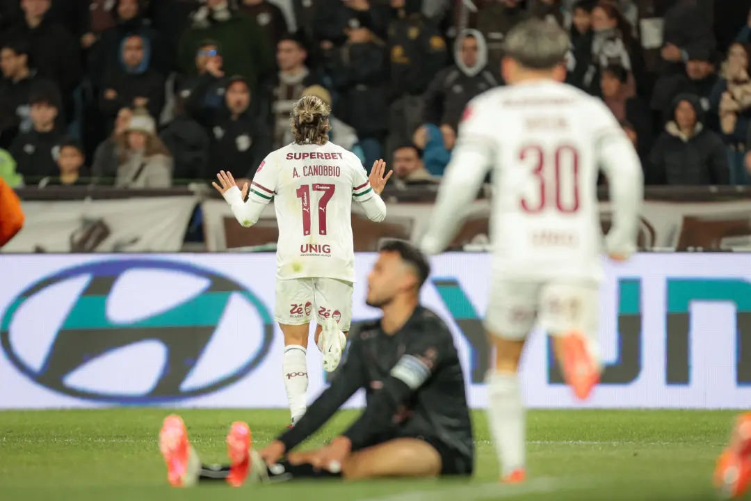 Canobbio fez um golaço e o Fluminense garantiu a vaga na semifinal da Libertadores, mesmo perdendo por 2 a 1 no jogo de…