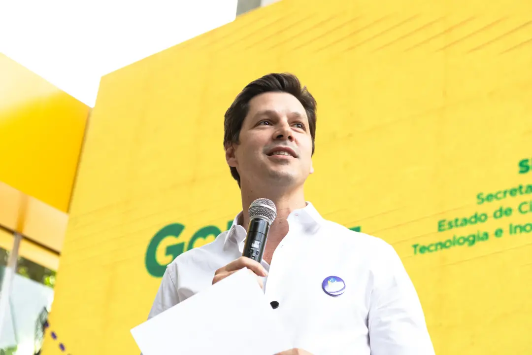 Daniel Vilela usou a expressão lobo em pele de cordeiro no Dia do 15, em Aparecida de Goiânia, para criticar adversário…