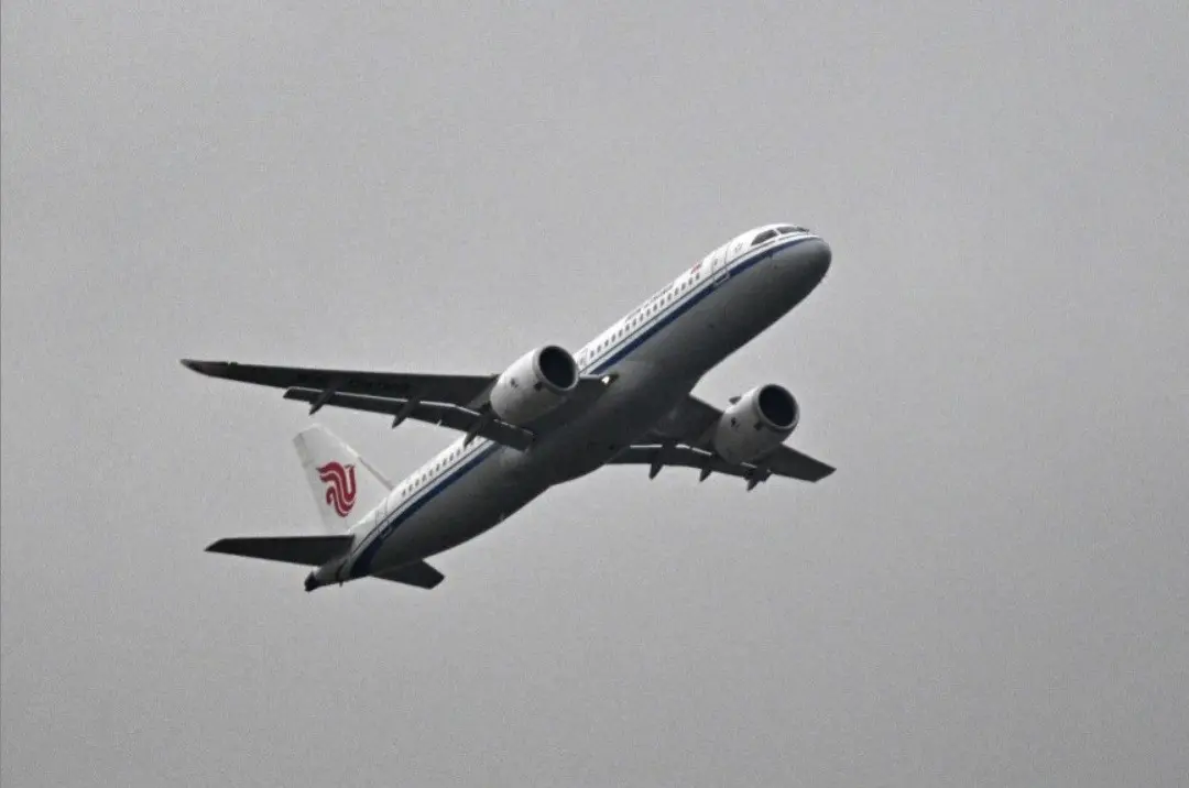 China reforça restrições de viagem, proibindo temporariamente a saída do país para quem for visto como ameaça à seguran…