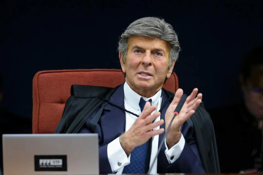 Ministro Fux disse que temos hoje uma Polícia Federal paralela, após a decisão de afastar o diretor-geral Andrei Rodrig…