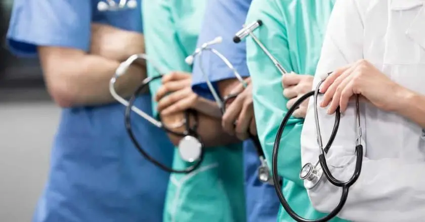 Quase metade dos médicos de UTIs no Brasil, 48,5%, apresenta exaustão emocional elevada. A carga de trabalho extensa e …