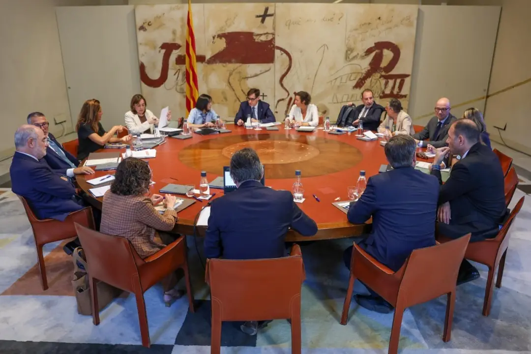 O governador fixou meta de 6% do PIB para educação, mas sem dar prazos para atingir. O percentual atual tá abaixo de 4%…