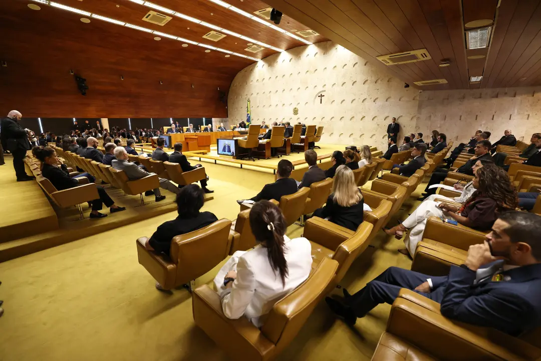 Julgamento no STF sobre Vorcaro parou após Flávio Dino pedir vista. A sessão terminou com placar provisório de 4 a 3 na…