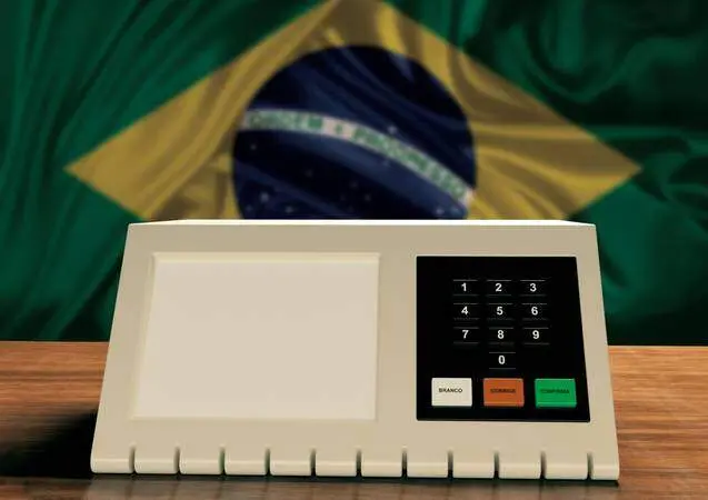 Flavio Bolsonaro disse que se eleito não será candidato de novo. Há movimentação para PEC mudar mandato para seis anos …